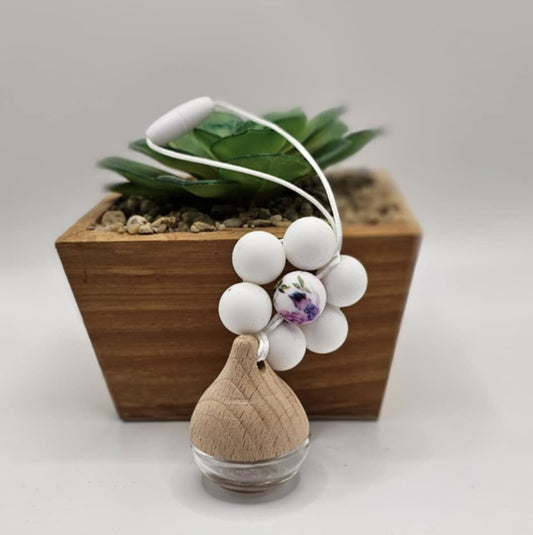White Flower Oil Diffuser Pink Centre